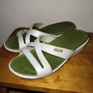Crocs Size 5 Strappy Sandals
